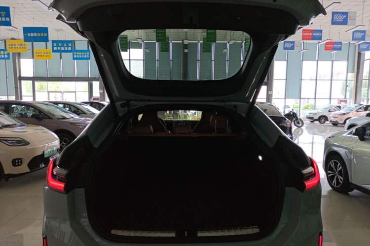Used Nio EC6 2020 430 km Sport Version Trunk