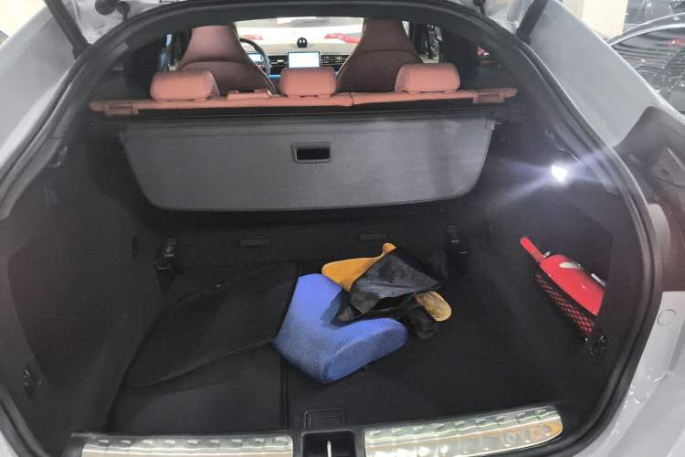 Used Nio EC6 2020 430 km Sport Version Trunk