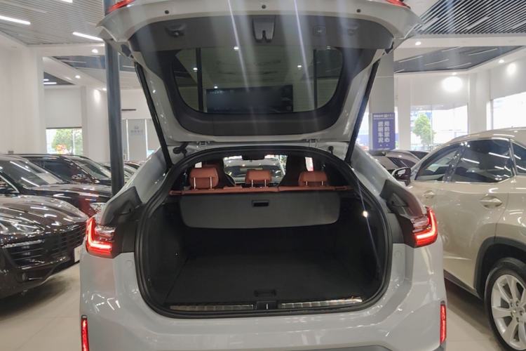 Used Nio EC6 2020 605 km Sport Edition Trunk