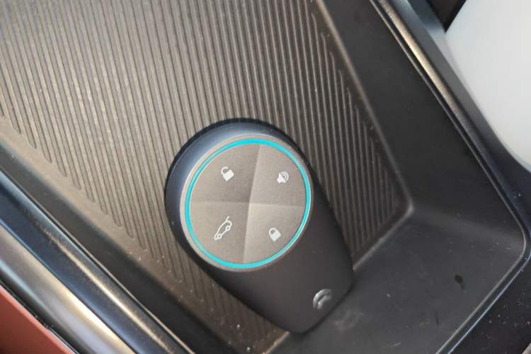 Used Nio EC6 2020 605 km Sport Edition Vehicle Key