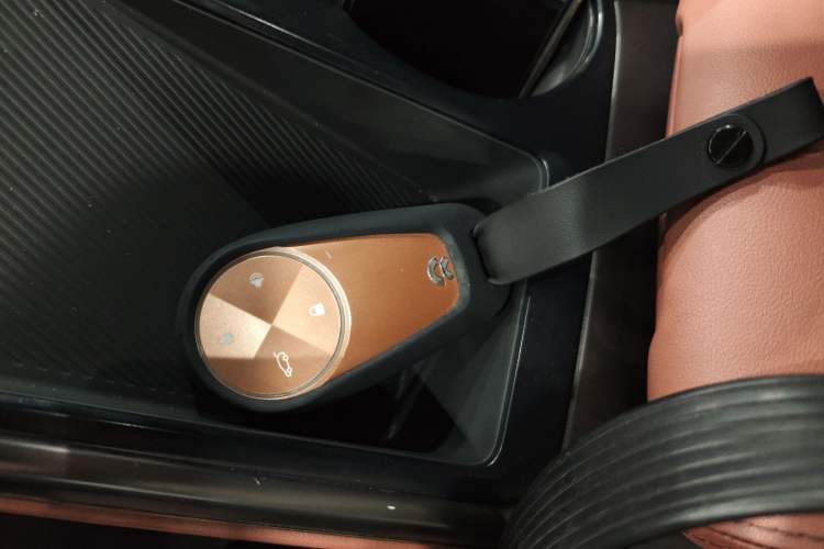 Used Nio EC6 2020 605 km Sport Edition Vehicle Key