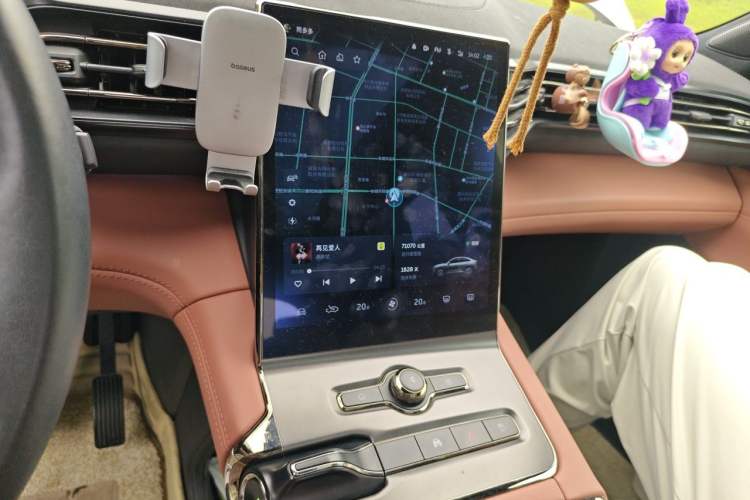 Used Nio EC6 2020 430 km Sport Version Audio And AC Panel