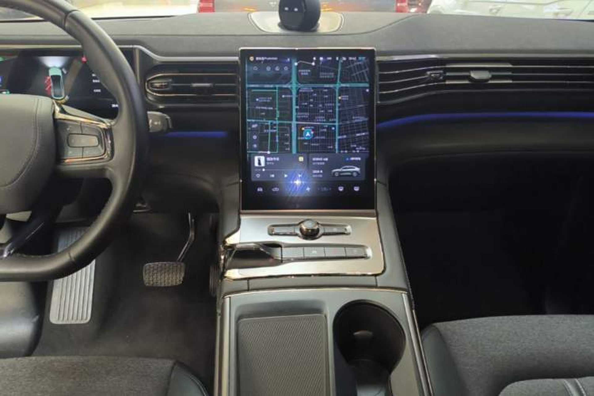 Used Nio EC6 2020 605 km Sport Edition Audio And AC Panel