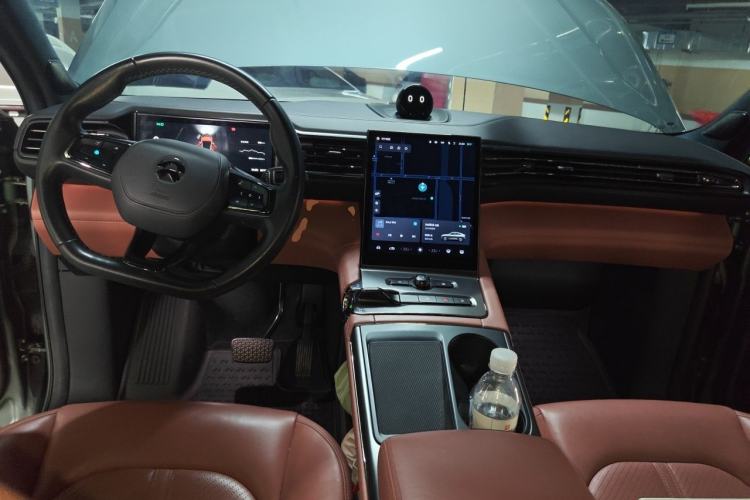 Used Nio EC6 2020 615 km Performance Edition Center Console