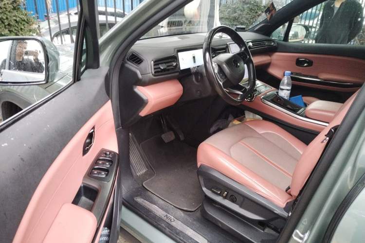 Used Nio EC6 2020 605 km Sport Edition Driver Seat