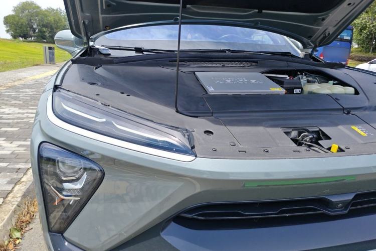 Used Nio EC6 2020 430 km Sport Version Engine Bay Right