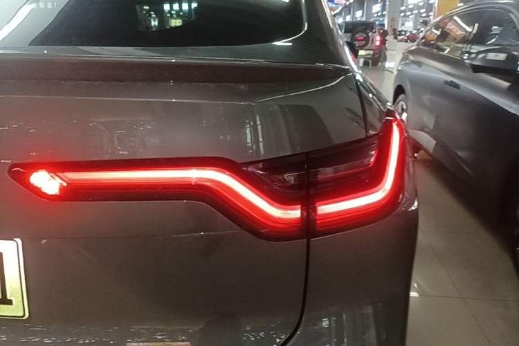Used Nio EC6 2020 615 km Signature Edition Exterior 3