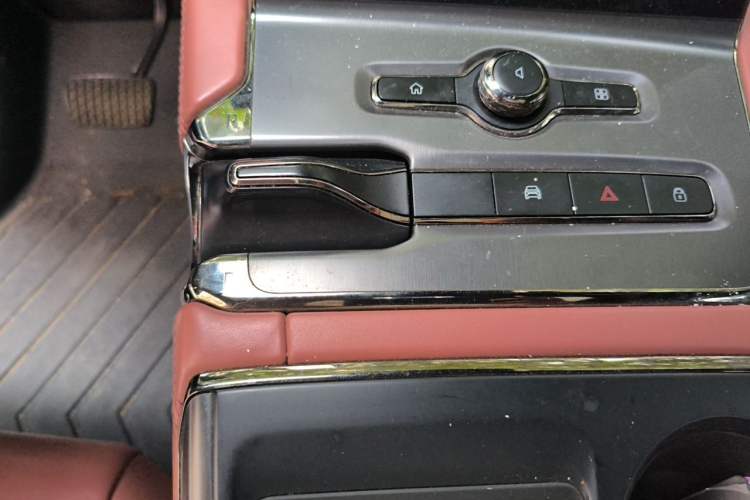 Used Nio EC6 2020 605 km Sport Edition Gear Lever