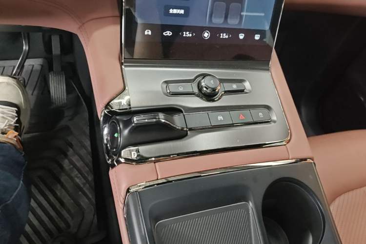 Used Nio EC6 2020 615 km Performance Edition Gear Lever