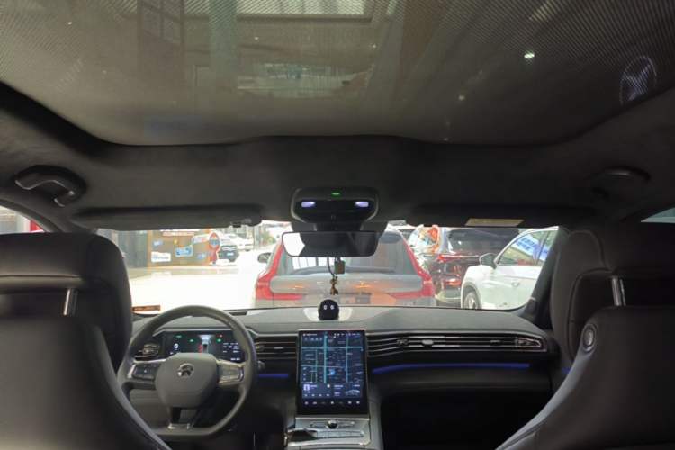 Used Nio EC6 2020 605 km Sport Edition Headliner