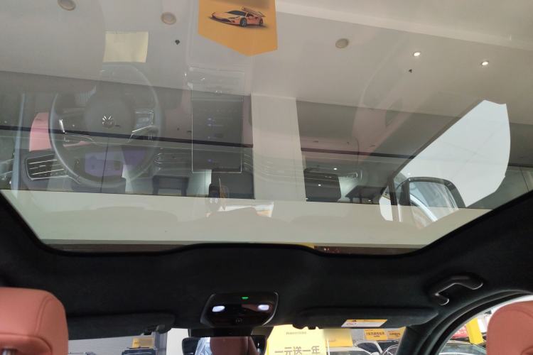 Used Nio EC6 2020 615 km Performance Edition Headliner