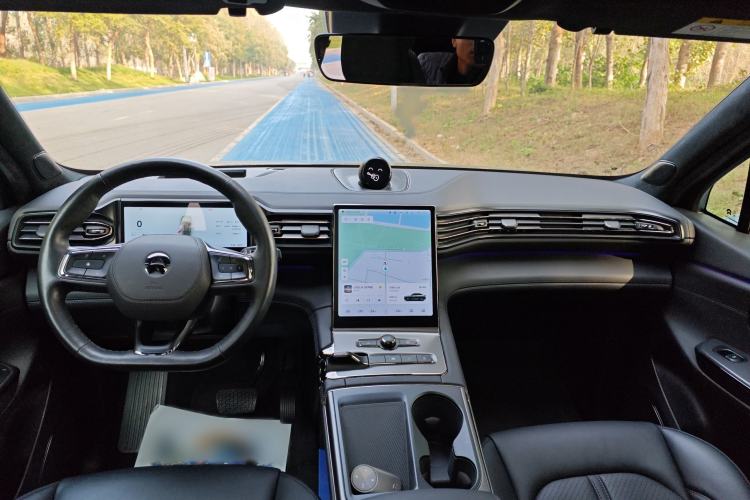 Used Nio EC6 2020 615 km Performance Edition Interior 3