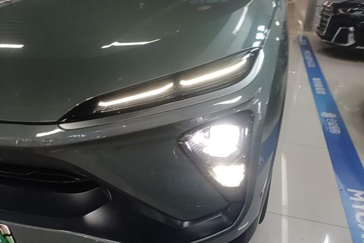 Used Nio EC6 2020 615 km Signature Edition Left Front Headlight