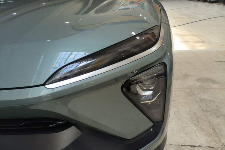 Used Nio EC6 2020 605 km Sport Edition Left Front Headlight