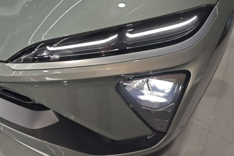 Used Nio EC6 2020 605 km Sport Edition Left Front Headlight