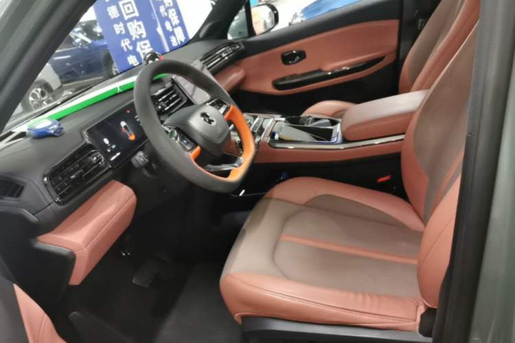 Used Nio EC6 2020 605 km Sport Edition Left Front Seat
