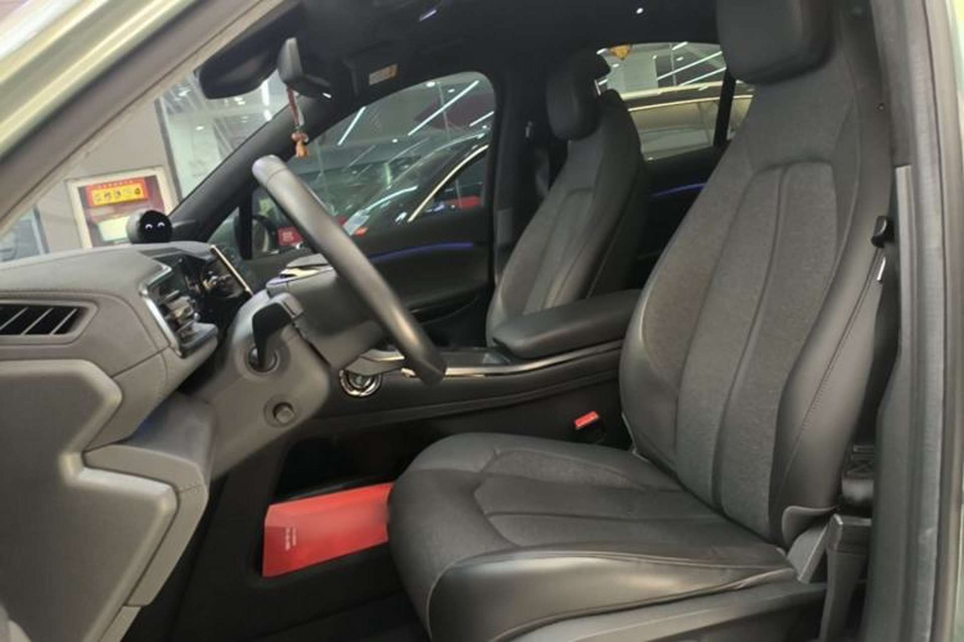 Used Nio EC6 2020 605 km Sport Edition Left Front Seat