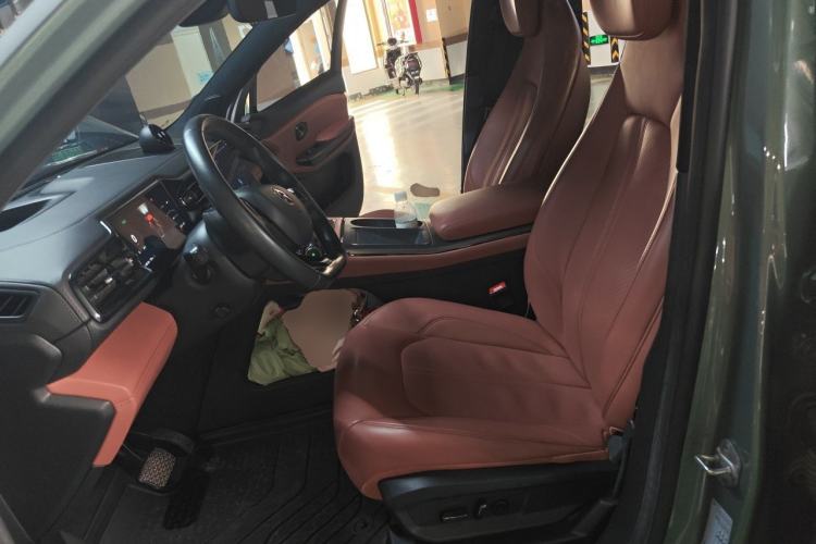 Used Nio EC6 2020 615 km Performance Edition Left Front Seat