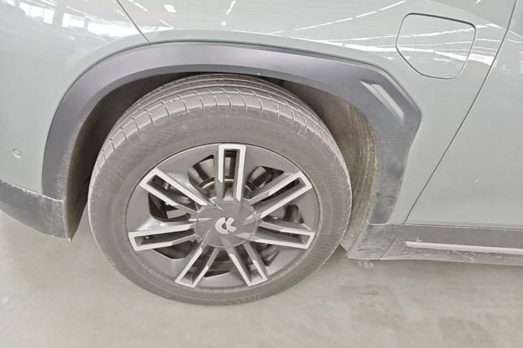 Used Nio EC6 2020 615 km Performance Edition Left Front Wheel Hub