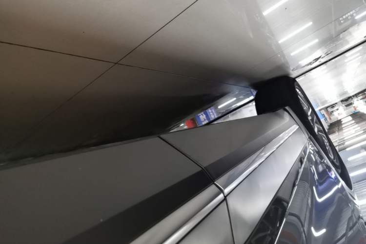 Used Nio EC6 2020 605 km Sport Edition Left Side Sill