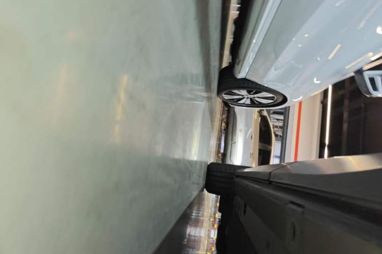 Used Nio EC6 2020 615 km Performance Edition Left Side Sill