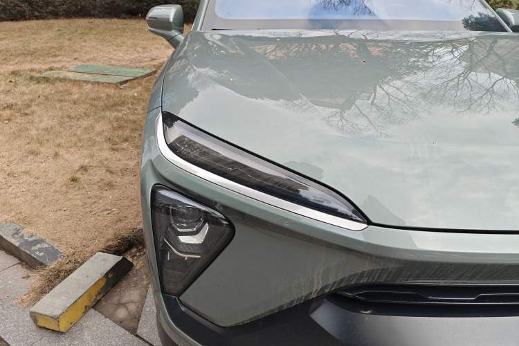 Used Nio EC6 2020 605 km Sport Edition Right Front Headlight