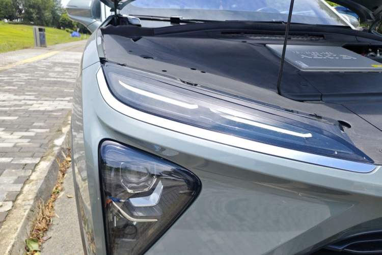 Used Nio EC6 2020 430 km Sport Version Right Front Headlight