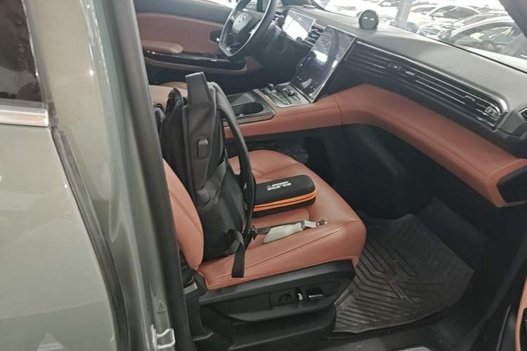 Used Nio EC6 2020 615 km Performance Edition Right Front Seat
