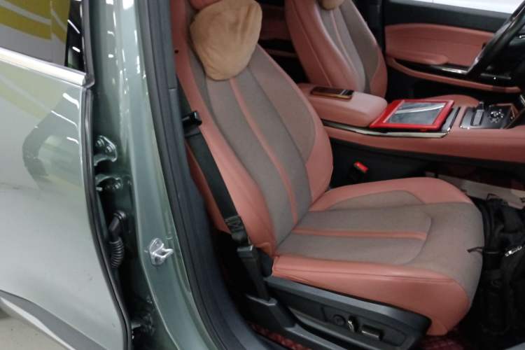 Used Nio EC6 2020 605 km Sport Edition Right Front Seat