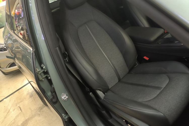 Used Nio EC6 2020 605 km Sport Edition Right Front Seat