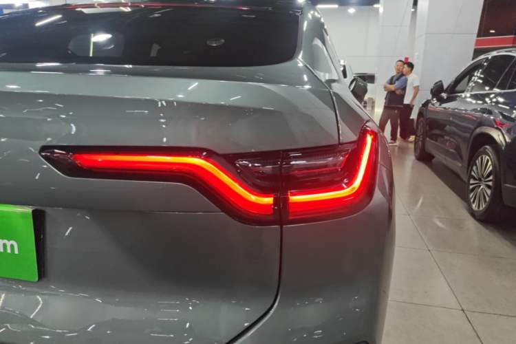 Used Nio EC6 2020 605 km Sport Edition Right Rear Taillight