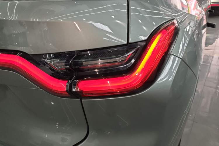 Used Nio EC6 2020 605 km Sport Edition Right Rear Taillight
