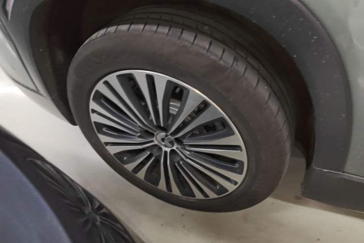 Used Nio EC6 2020 615 km Performance Edition Right Rear Wheel Hub