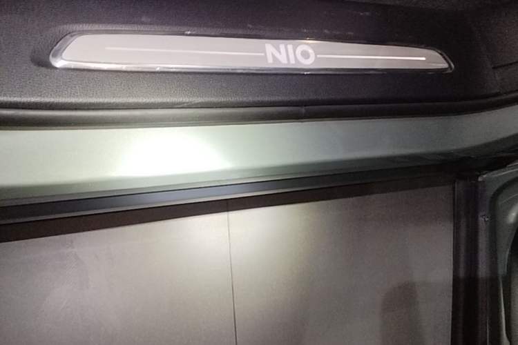 Used Nio EC6 2020 605 km Sport Edition Right Side Sill
