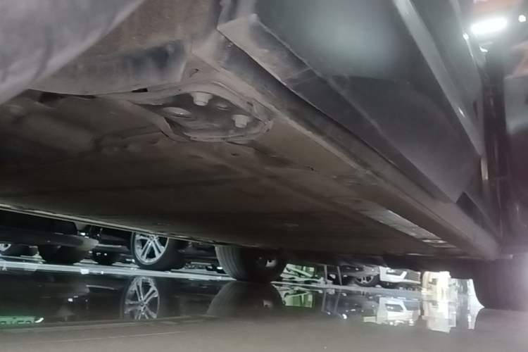 Used Nio EC6 2020 615 km Signature Edition Right Side Sill
