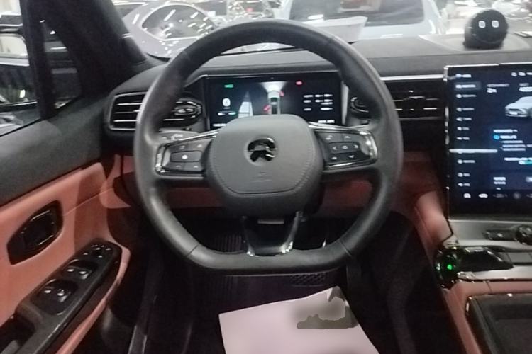 Used Nio EC6 2020 605 km Sport Edition Steering Wheel
