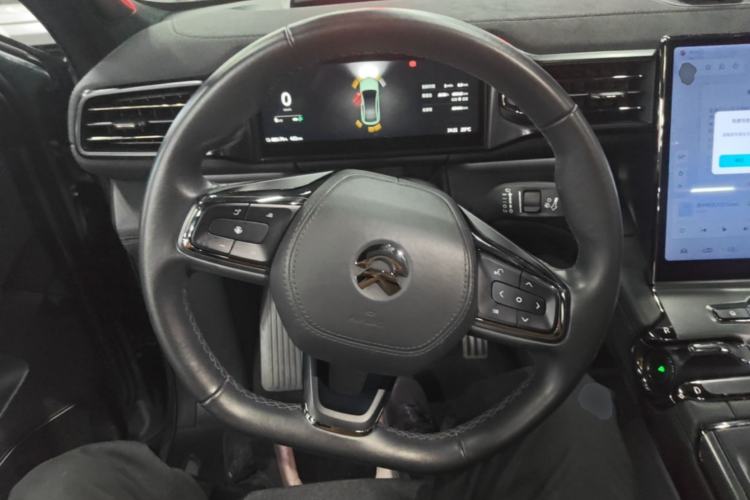 Used Nio EC6 2020 605 km Sport Edition Steering Wheel