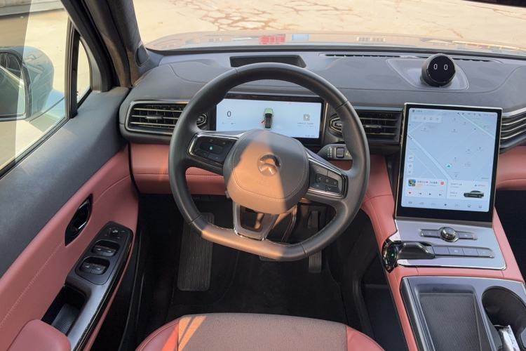 Used Nio EC6 2020 605 km Sport Edition Steering Wheel