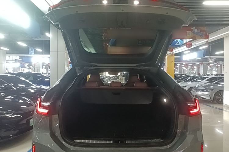 Used Nio EC6 2020 615 km Signature Edition Trunk
