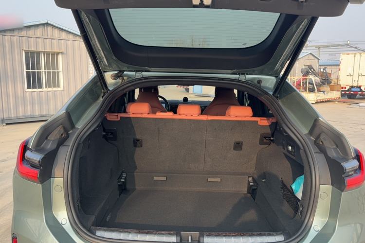 Used Nio EC6 2020 605 km Sport Edition Trunk