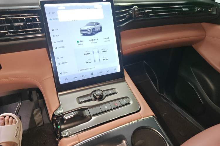 Used Nio EC6 2020 605 km Sport Edition Audio And AC Panel