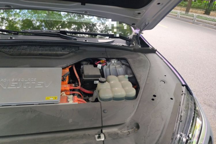 Used Nio EC6 2020 615 km Signature Edition Engine Bay Left