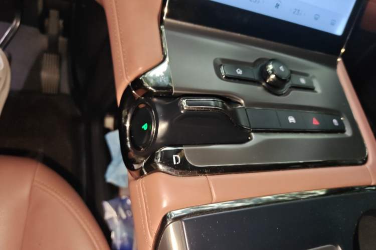 Used Nio EC6 2020 605 km Sport Edition Gear Lever