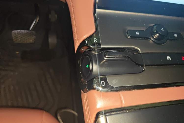 Used Nio EC6 2020 440KM Signature Edition Gear Lever