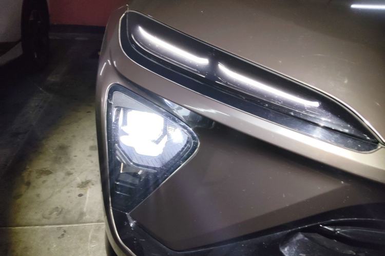 Used Nio EC6 2020 605 km Sport Edition Right Front Headlight