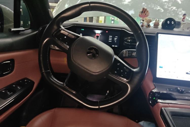 Used Nio EC6 2020 605 km Sport Edition Steering Wheel
