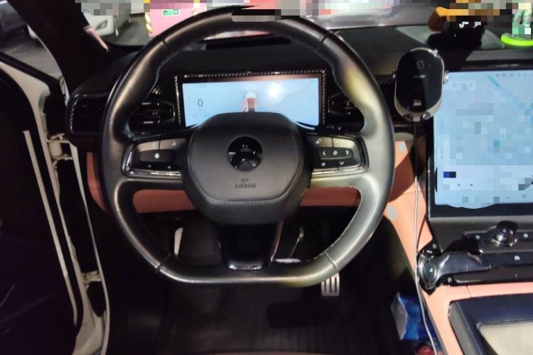 Used Nio EC6 2020 605 km Sport Edition Steering Wheel