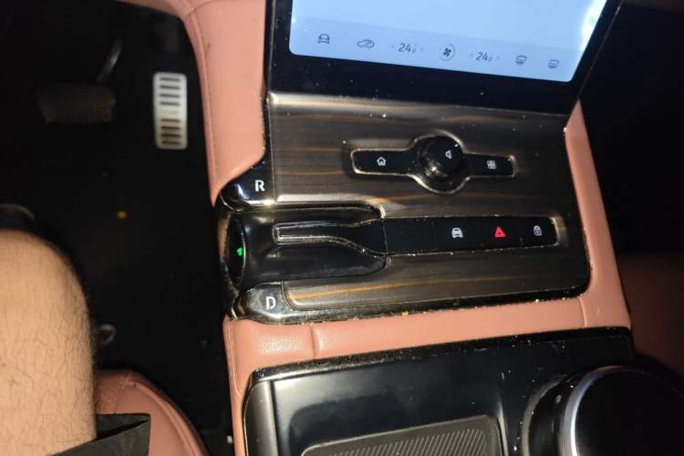 Used Nio EC6 2020 430 km Sport Version Gear Lever