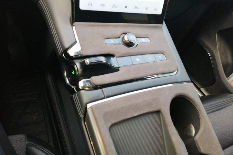 Used Nio EC6 2020 615 km Performance Edition Gear Lever