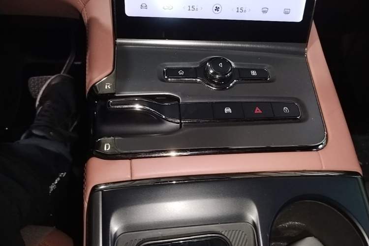 Used Nio EC6 2020 430 km Sport Version Gear Lever